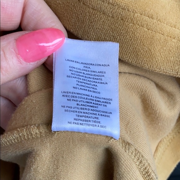 *SOLD* FILA Velvet t-shirt - Picture 7 of 8